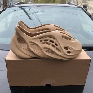 Yeezy foam runner ochre